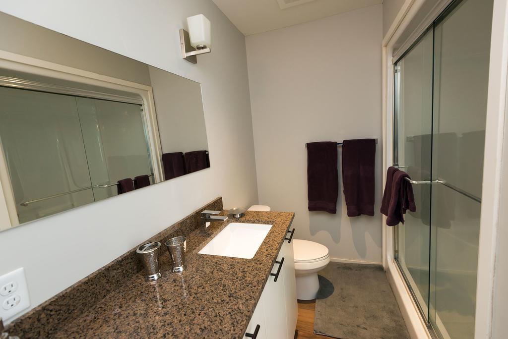 Nova Suites Inc. Галифакс Экстерьер фото
